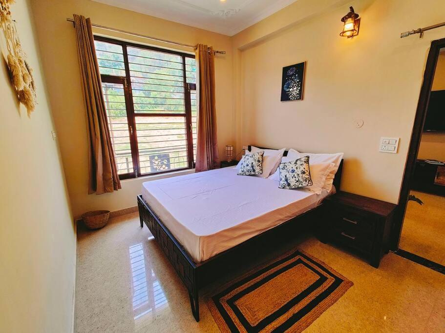 Summit House Dharamshala Villa ภายนอก รูปภาพ